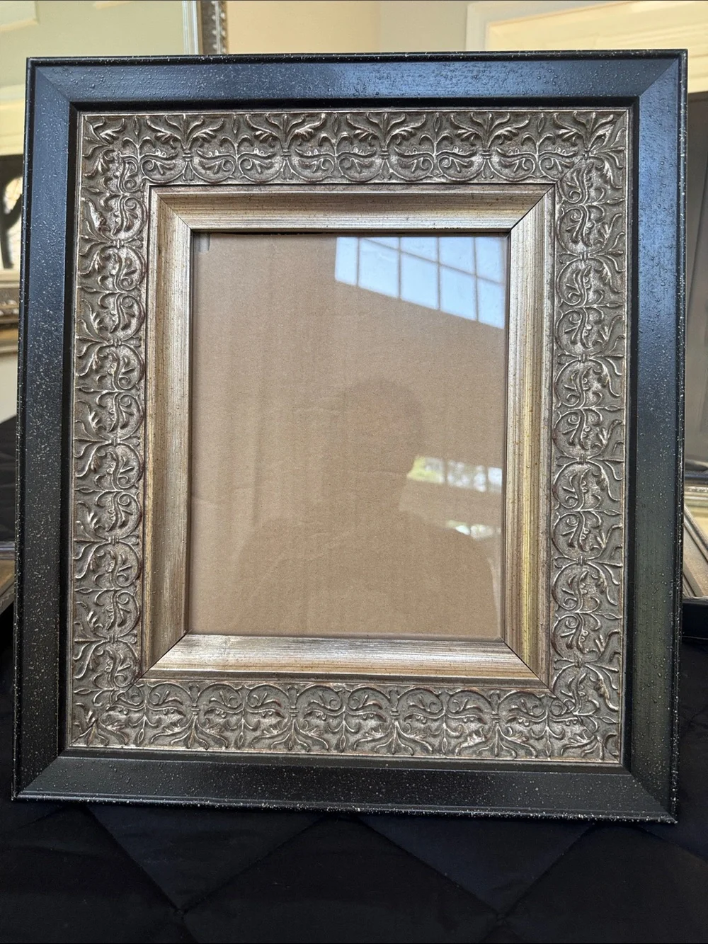 Decorative Ornate Picture Frame in Gold and Black- 8x10 picture